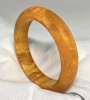 BB424 cloudy marbled applejuice bakelite bangle